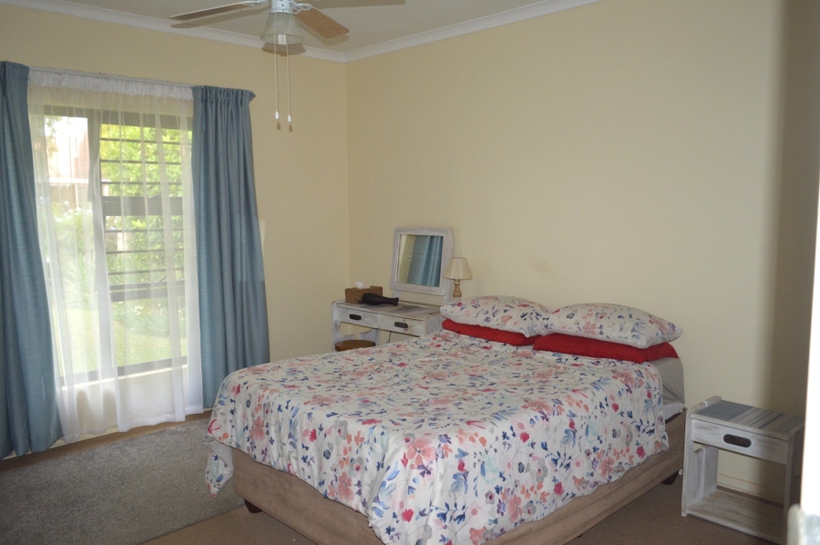 3 Bedroom Property for Sale in Flamwood North West